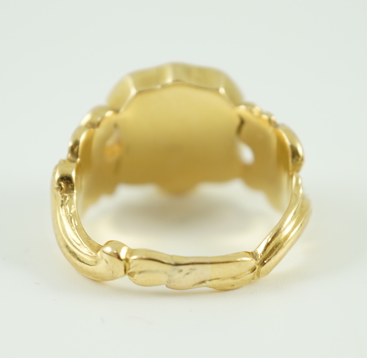 A 19th century gold and bloodstone set intaglio ring